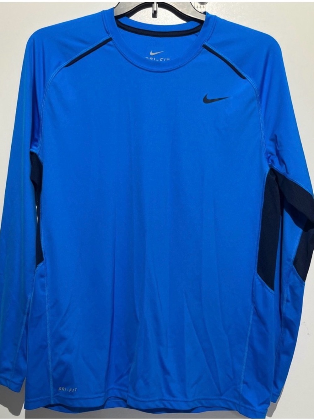 Nike Dri-FIT Mens Large Blue Long Sleeve Performance Running Shirt Mesh Panels
